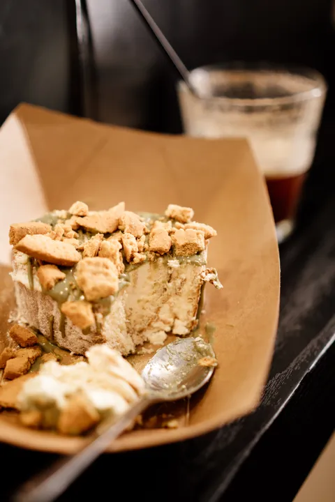 Κορμός σε χάρτινη συσκευασία takeaway